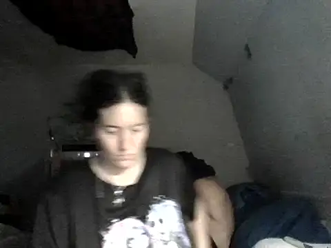 Snapshot of Mini83 chatting on 05-30-26, 05:21 Mini83 online show from 05-30-26, 05:21