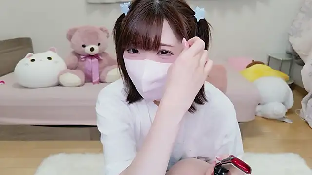 Snapshot of hiyo0001 chatting on 06-20-26, 03:04 hiyo0001 online show from 06-20-26, 03:04