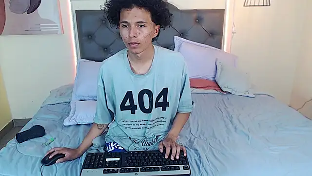 Snapshot of Lubli_thodez chatting on 04-29-26, 05:30 Lubli thodez online show from 04-29-26, 05:30