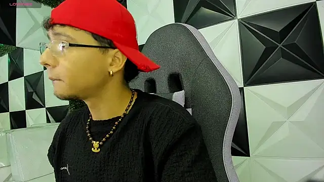 Snapshot of jbarto_ chatting on 05-14-26, 12:56 jbarto online show from 05-14-26, 12:56