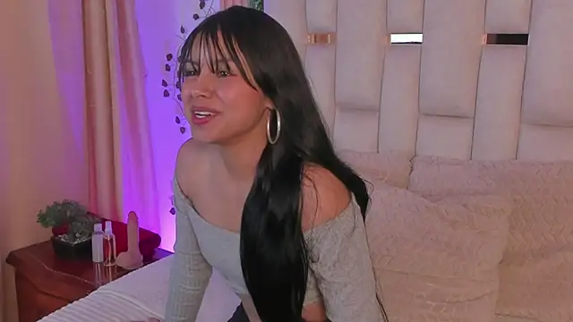 Snapshot of Zasha_nm chatting on 05-11-26, 01:06 Zasha nm online show from 05-11-26, 01:06
