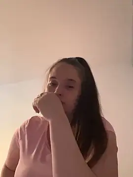 Poppylooloo online show from 06-07-26, 01:04