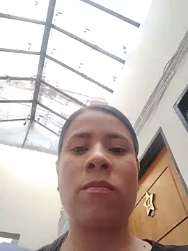 Nicol Alvarez1 online show from 05-14-26, 10:27