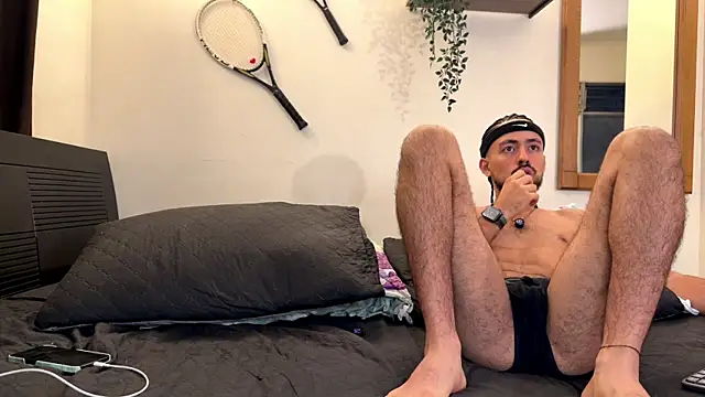 Snapshot of Aaron_wheel chatting on 05-17-26, 11:23 Aaron wheel online show from 05-17-26, 11:23