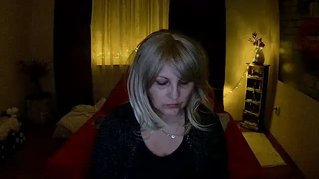Divineblond online show from 02-19-25, 10:31