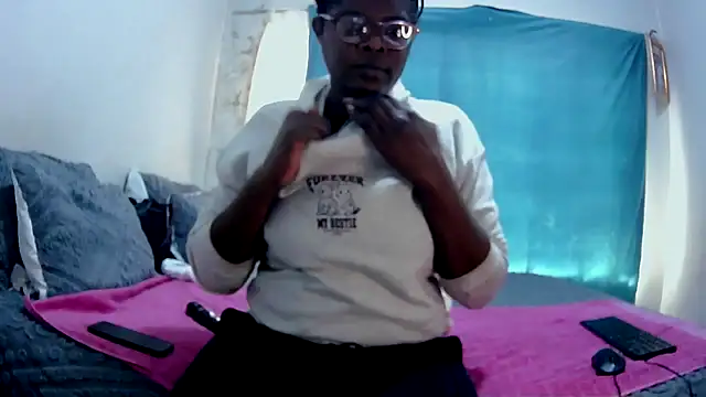 Snapshot of Tisha88 chatting on 08-05-26, 10:29 Tisha88 online show from 08-05-26, 10:29