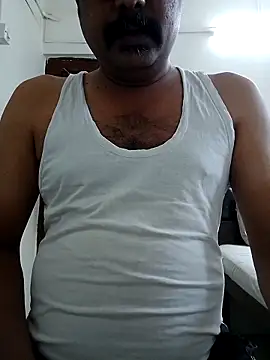 Snapshot of TamilRedchilli chatting on 04-26-26, 07:17 TamilRedchilli online show from 04-26-26, 07:17