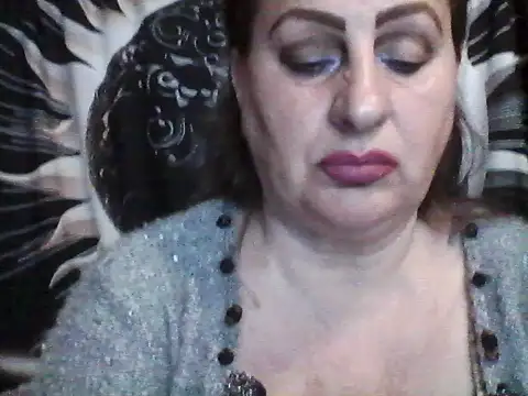 LoaqLovew online show from 05-05-26, 07:27