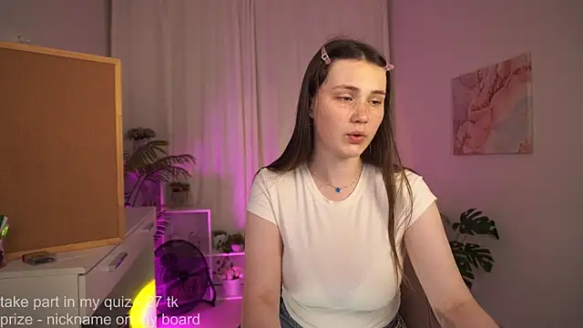 Snapshot of BettyMarlowe chatting on 07-05-26, 05:14 BettyMarlowe online show from 07-05-26, 05:14