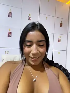 Snapshot of SaryJonex chatting on 05-09-26, 01:05 SaryJonex online show from 05-09-26, 01:05