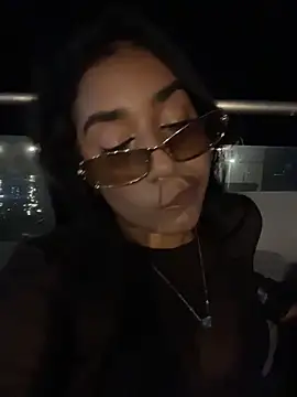 Snapshot of SaryJonex chatting on 05-15-26, 11:23 SaryJonex online show from 05-15-26, 11:23