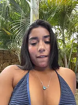 Snapshot of SaryJonex chatting on 05-24-26, 03:17 SaryJonex online show from 05-24-26, 03:17