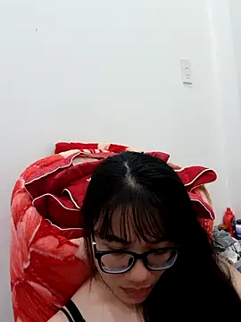  Minaa  online show from 04-23-26, 07:27