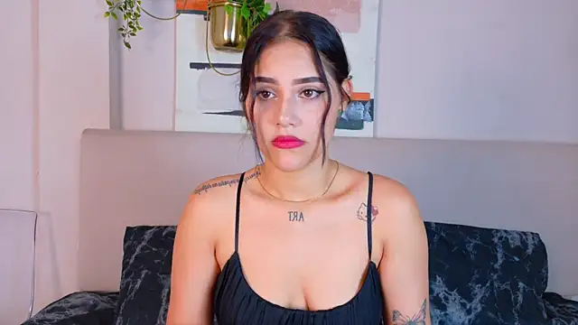 CuteWofy  online show from 05-06-26, 07:08