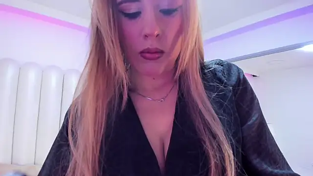 AndreinaOwen online show from 05-01-26, 12:10