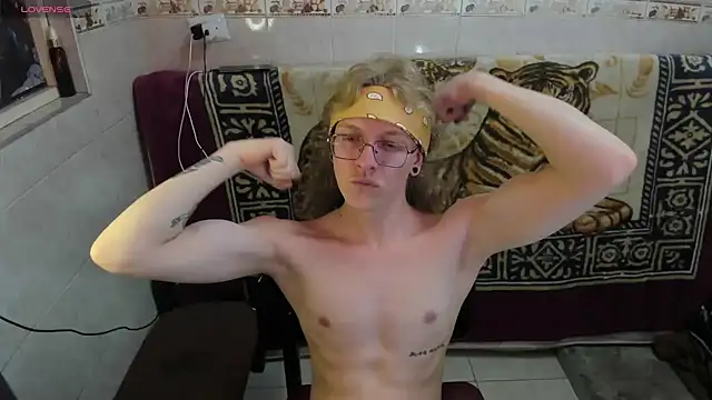 Jinnbooky online show from 07-28-26, 03:21