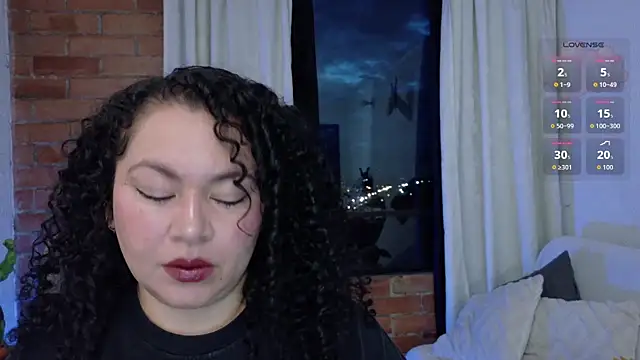 Snapshot of MissBronte chatting on 06-05-26, 11:32 MissBronte online show from 06-05-26, 11:32