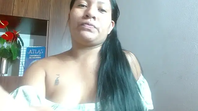 Snapshot of Sol_vannesa chatting on 05-09-26, 04:17 Sol vannesa online show from 05-09-26, 04:17