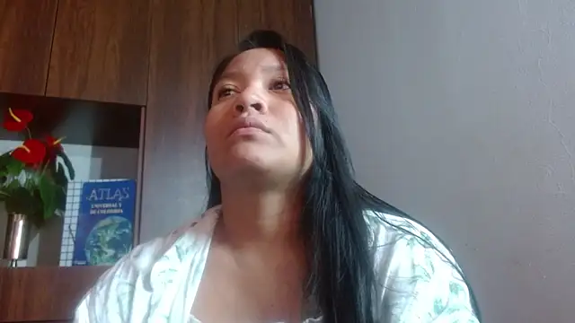 Snapshot of Sol_vannesa chatting on 05-10-26, 01:11 Sol vannesa online show from 05-10-26, 01:11