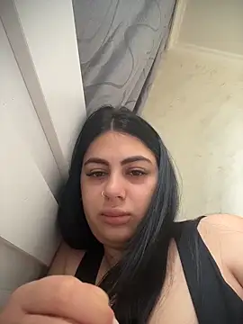 Snapshot of LilyLovell chatting on 05-05-26, 12:35 LilyLovell online show from 05-05-26, 12:35