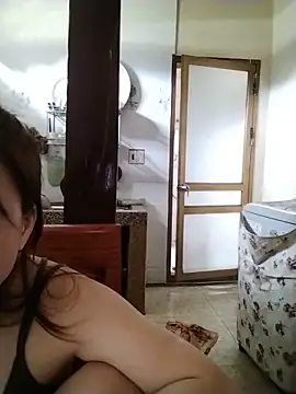 Snapshot of Squirt107 chatting on 06-22-26, 04:09 Squirt107 online show from 06-22-26, 04:09