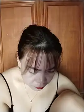 Snapshot of Squirt107 chatting on 07-15-26, 01:55 Squirt107 online show from 07-15-26, 01:55