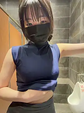 strawberry-boby online show from 04-24-26, 09:56