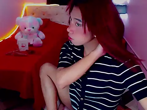 URsexyLylia online show from 05-08-26, 04:45