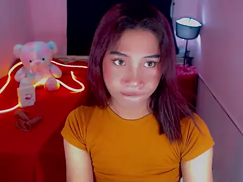 URsexyLylia online show from 05-19-26, 04:02