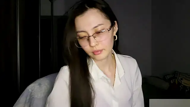 Snapshot of AshleyTropiano chatting on 05-20-26, 03:29 AshleyTropiano online show from 05-20-26, 03:29