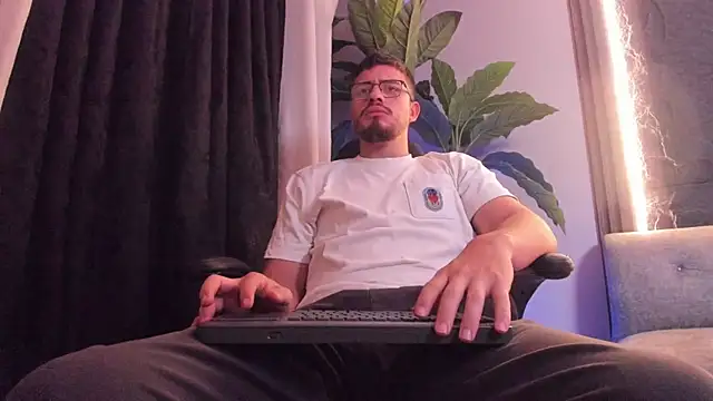 chris gold  online show from 04-23-26, 08:11