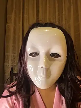 misscocoluxe online show from 06-20-26, 05:49