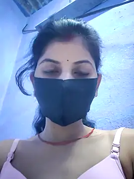 RUHI 1143 online show from 04-29-26, 06:03