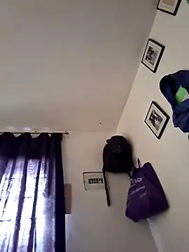Snapshot of monitolechero chatting on 06-12-26, 01:32 monitolechero online show from 06-12-26, 01:32