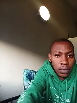 Mphoza0211 online show from 06-11-26, 05:05