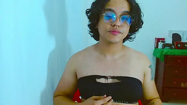 Snapshot of Diane_exotic chatting on 07-07-26, 03:20 Diane exotic online show from 07-07-26, 03:20