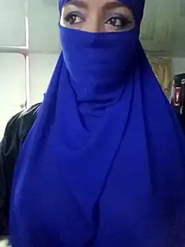 Snapshot of nadia__abaud chatting on 03-15-25, 09:27 nadia abaud online show from 03-15-25, 09:27