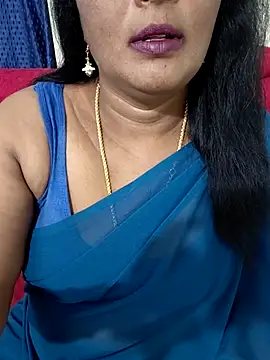 Snapshot of Sunitha-tamilponu chatting on 06-17-26, 06:09 Sunitha-tamilponu online show from 06-17-26, 06:09