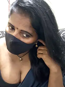 Snapshot of Sunitha-tamilponu chatting on 07-14-26, 12:35 Sunitha-tamilponu online show from 07-14-26, 12:35