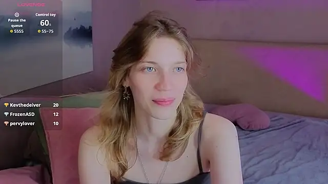 Emily Cartex online show from 07-14-26, 10:21