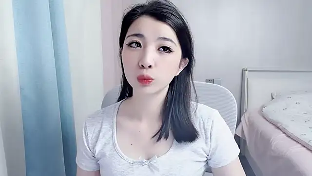 amy-6668 online show from 05-07-26, 03:34