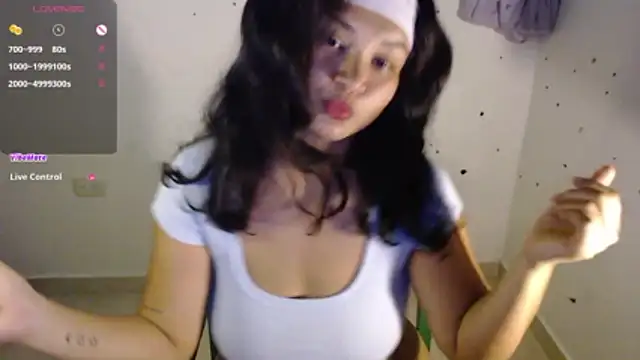 Lily     online show from 05-02-26, 12:59