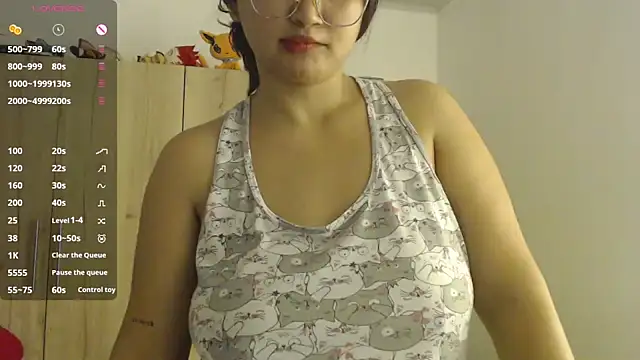 Lily     online show from 07-31-26, 10:42