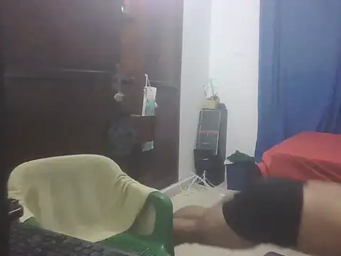 Snapshot of Bearmachin chatting on 05-12-26, 03:25 Bearmachin online show from 05-12-26, 03:25