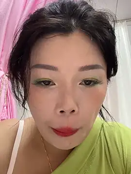 Snapshot of milkwine chatting on 05-18-26, 07:58 milkwine online show from 05-18-26, 07:58