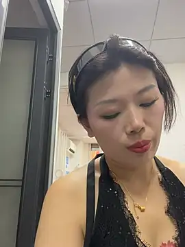 Snapshot of milkwine chatting on 06-02-26, 06:26 milkwine online show from 06-02-26, 06:26