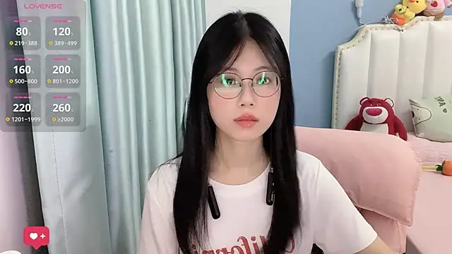 Snapshot of Luna-666 chatting on 07-17-26, 02:02 Luna-666 online show from 07-17-26, 02:02