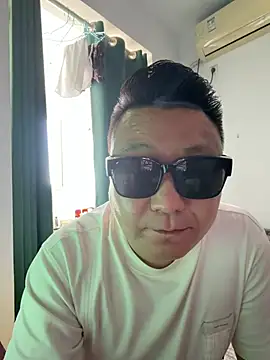 Snapshot of langzi-888 chatting on 05-30-26, 06:43 langzi-888 online show from 05-30-26, 06:43