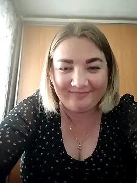 MiyaOlliver online show from 05-10-26, 10:53