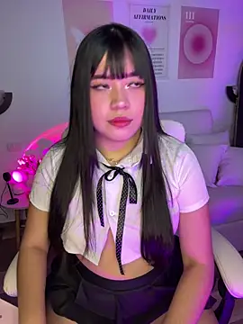 Snapshot of iEmily_ chatting on 05-27-26, 02:19 iEmily online show from 05-27-26, 02:19
